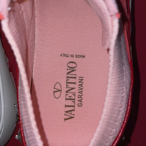 Valentino Garavani Embellished Pink Sneakers ๐๐ธ - Picture 5 of 12
